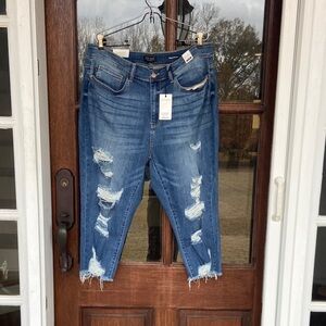 Judy Blue Skinny Fit Capri Jeans. NWT. Size 22W